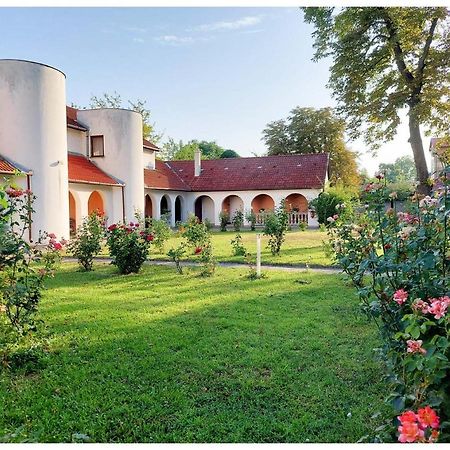 Gosztonyi Villa Шиофок Экстерьер фото